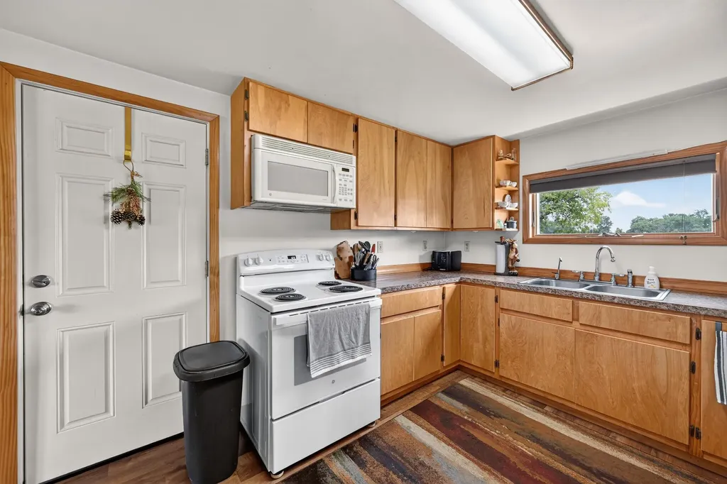 1253 S Waldron Road Crystal Township MI 48818