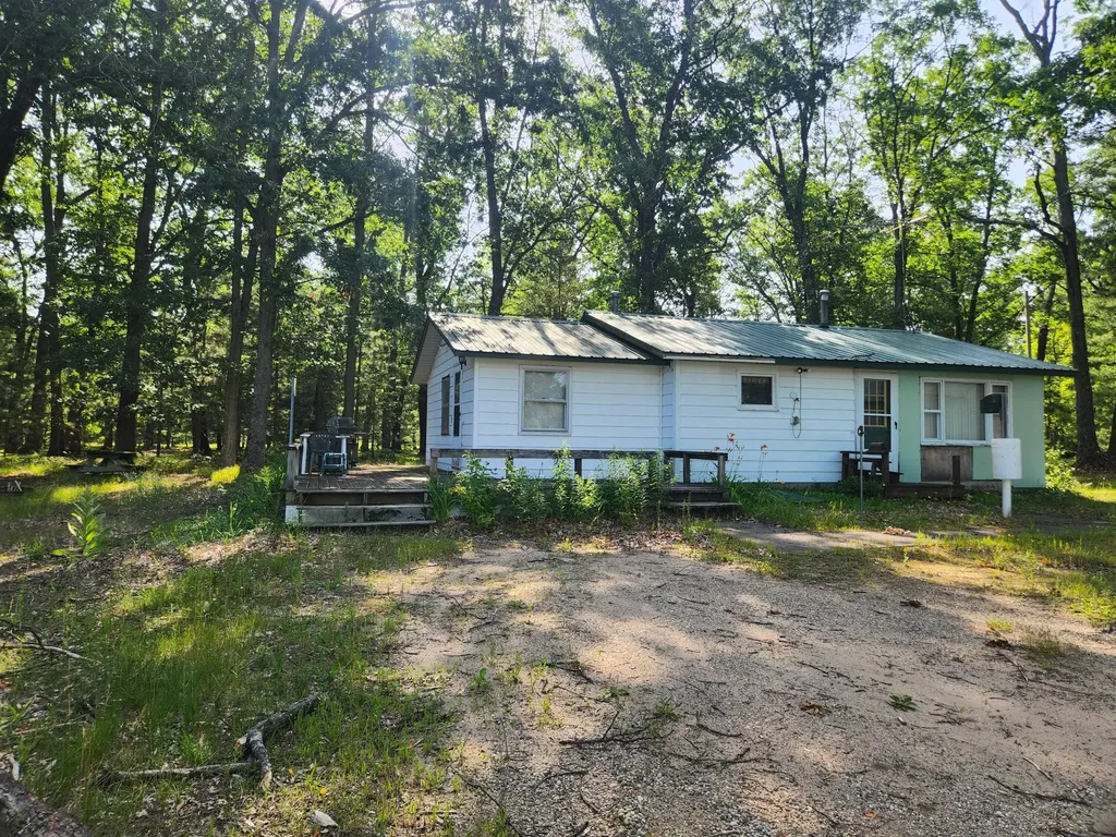 2318 W 14 Mile Road Lilley Township MI 49309