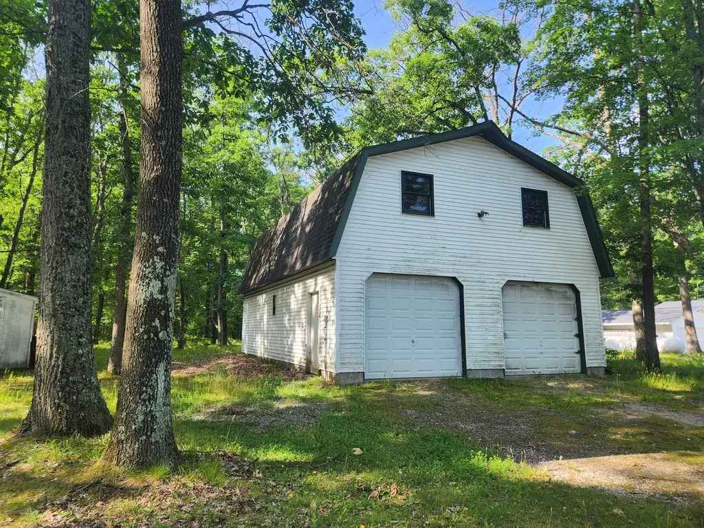 2318 W 14 Mile Road Lilley Township MI 49309