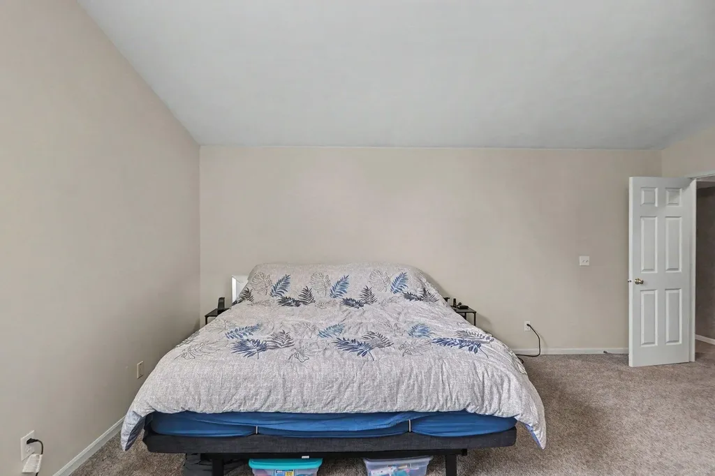 678 Apache Drive Fremont City MI 49412