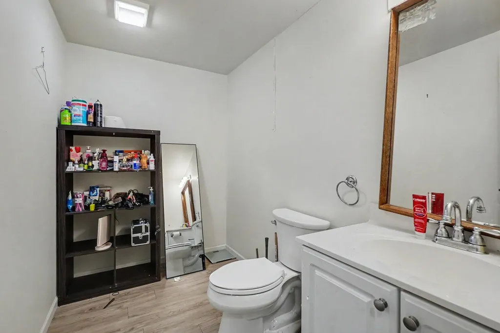 678 Apache Drive Fremont City MI 49412