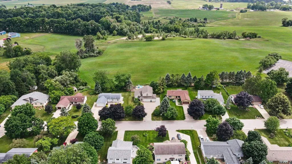 678 Apache Drive Fremont City MI 49412