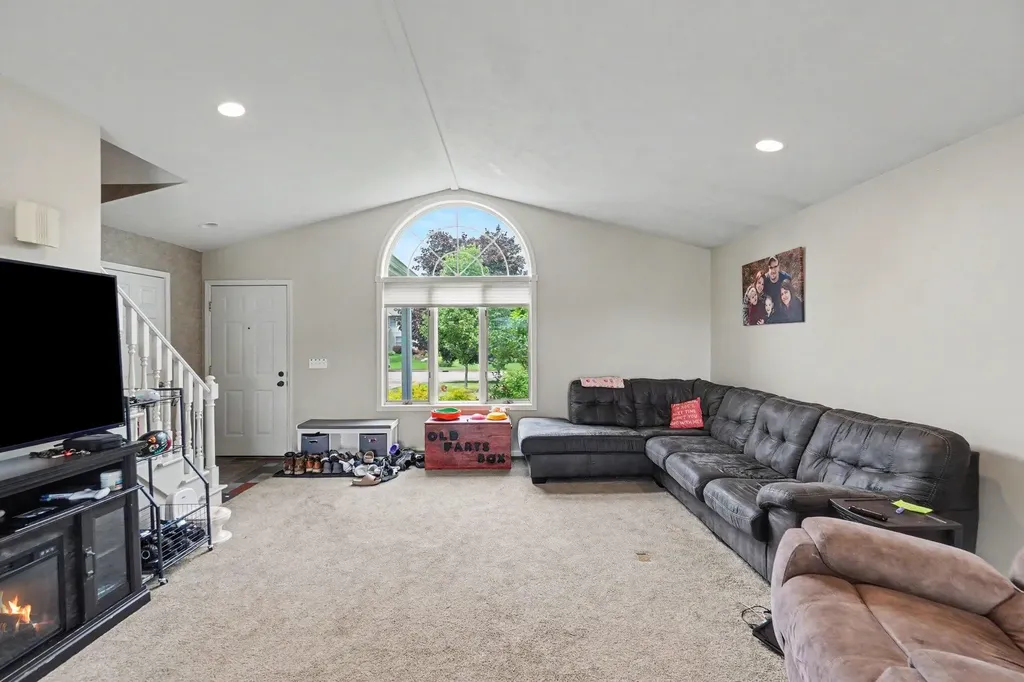 678 Apache Drive Fremont City MI 49412