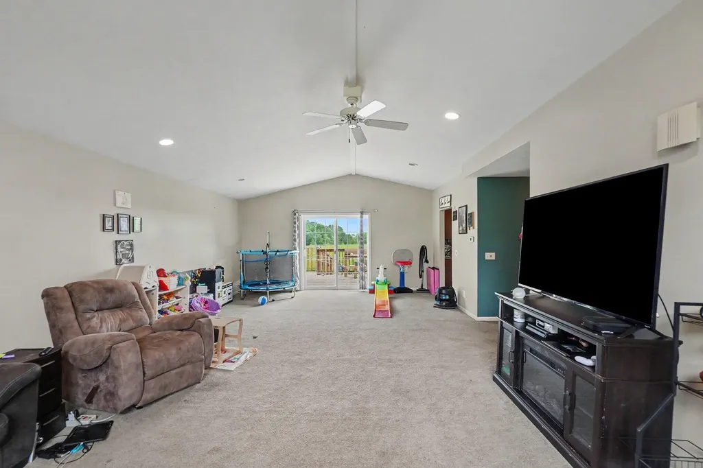 678 Apache Drive Fremont City MI 49412