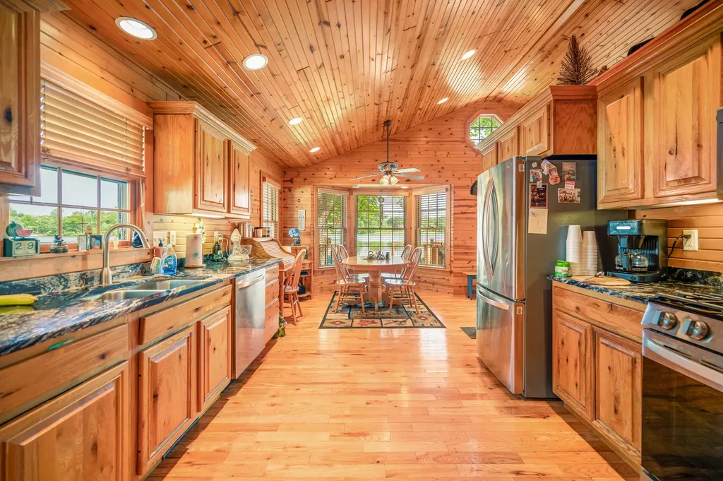 2541 Van Dyke Street Chester Township MI 49403