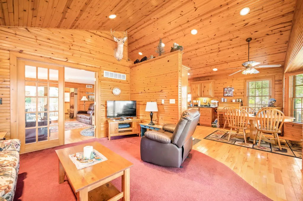 2541 Van Dyke Street Chester Township MI 49403