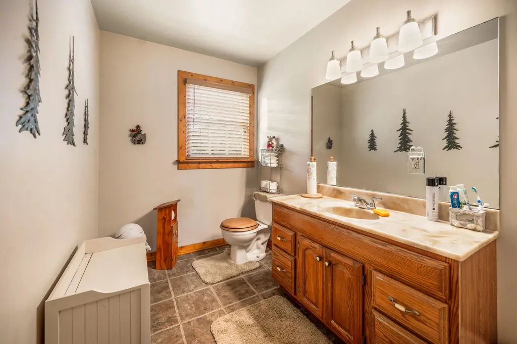 2541 Van Dyke Street Chester Township MI 49403
