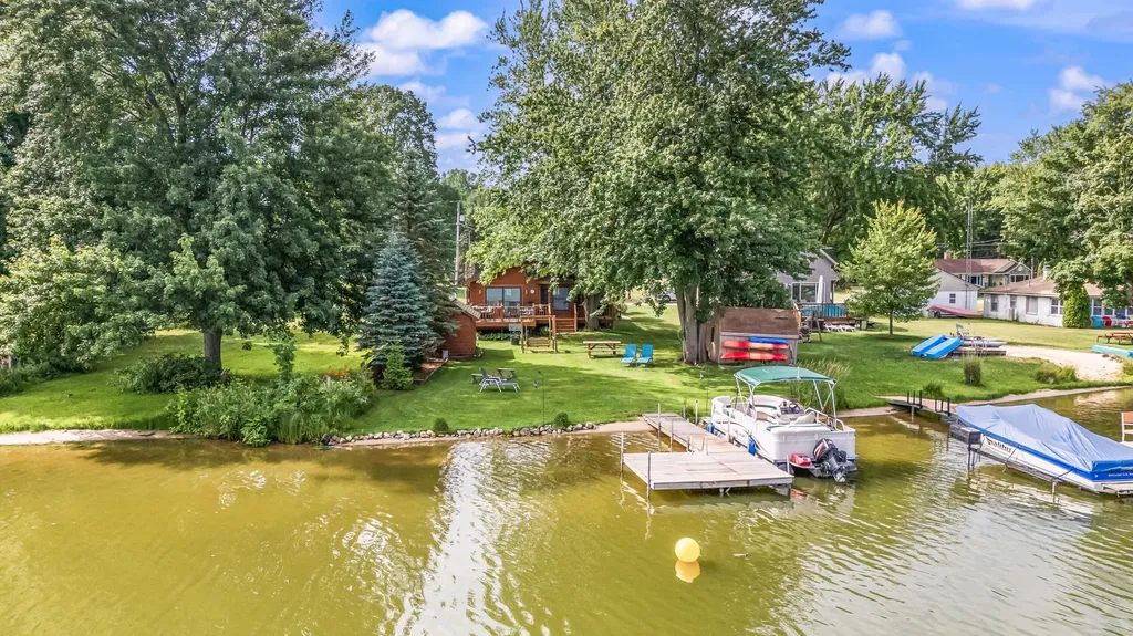 2541 Van Dyke Street Chester Township MI 49403
