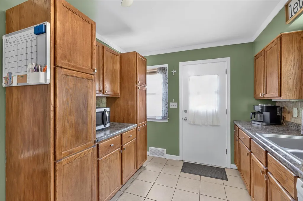 309 N Lincoln Boulevard Battle Creek City MI 49015