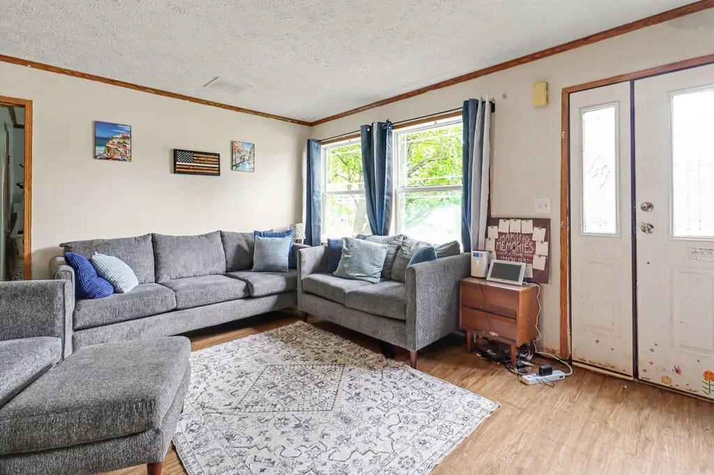 224 S Division Avenue Fremont City MI 49412