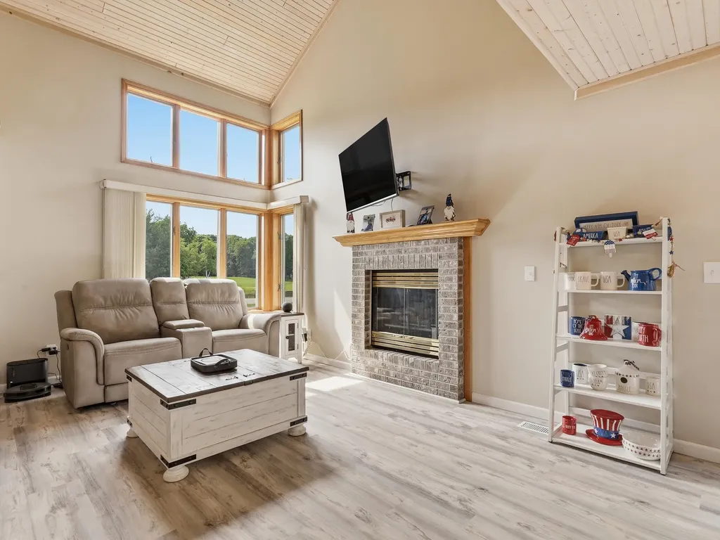 9551 Clubhouse Drive W Morton Township MI 49346