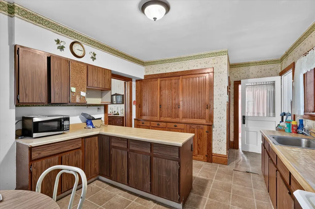 100 E Muskegon Street Cedar Springs City MI 49319