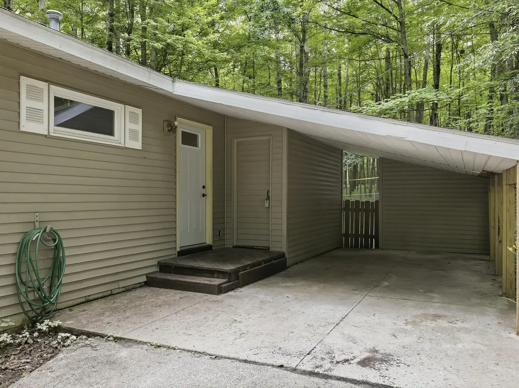 8128 Highland Trail Austin Township MI 49346