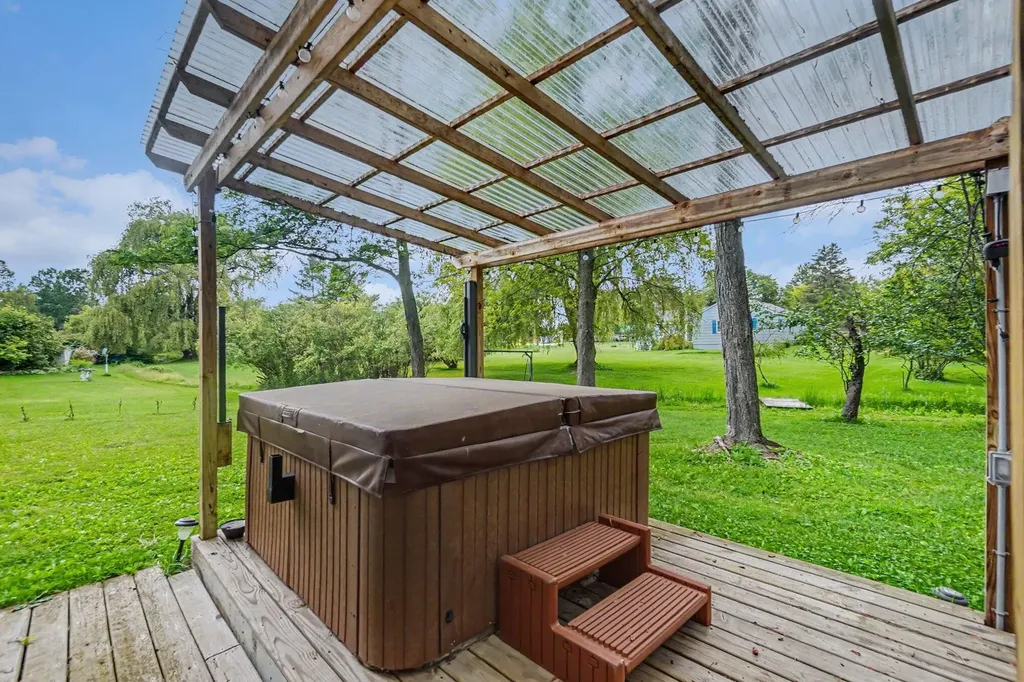 412 W Church Avenue Richmond Township MI 49677