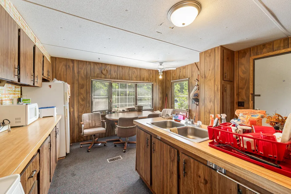 11592 80th Avenue Morton Township MI 49332