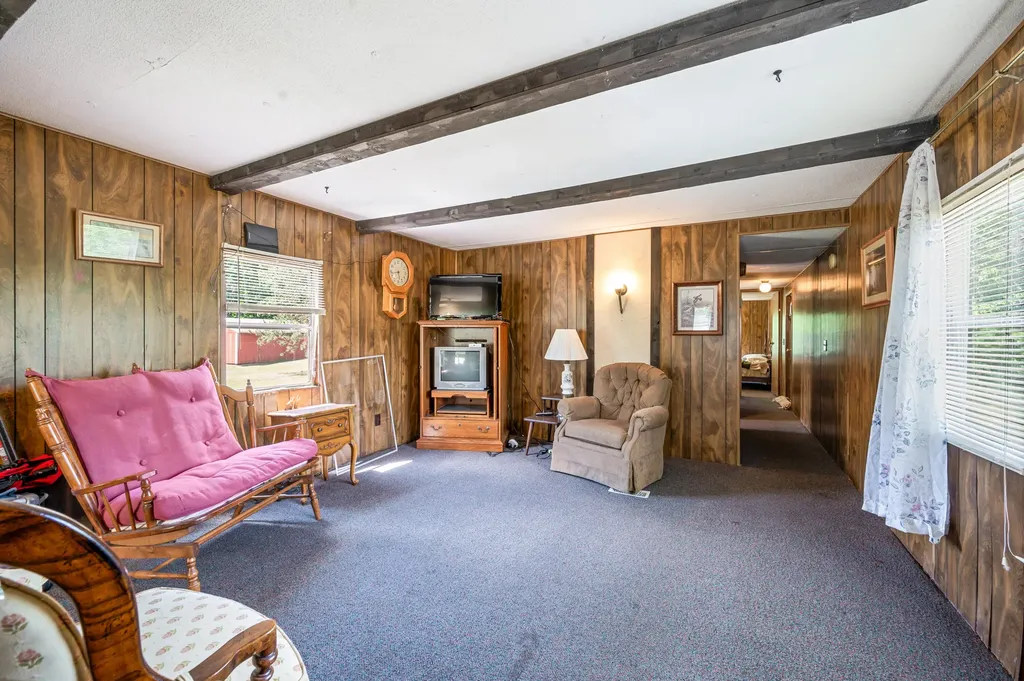 11592 80th Avenue Morton Township MI 49332