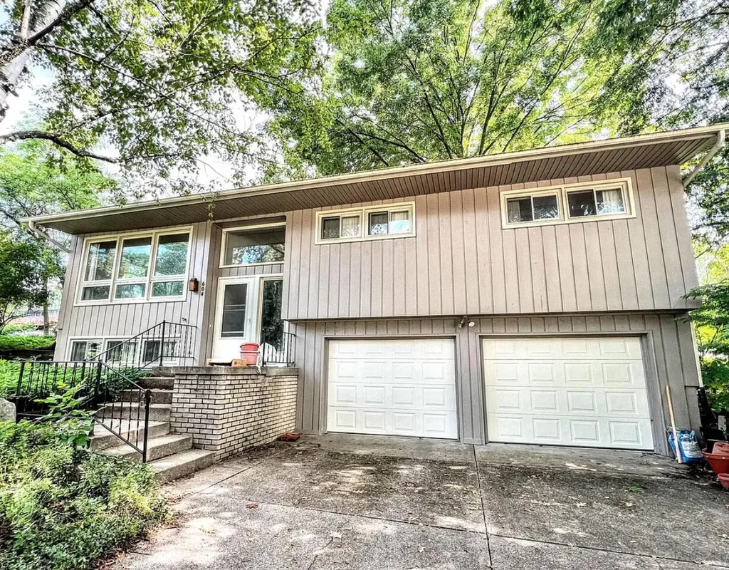 604 Cedar Street Big Rapids City MI 49307