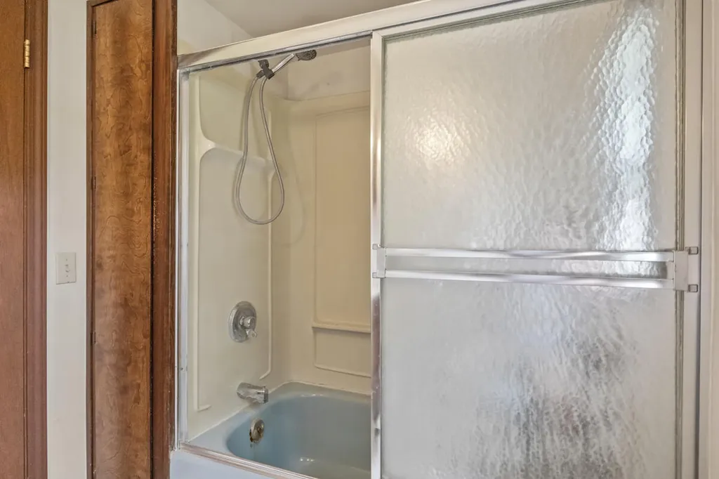 172 Bridge Street Newaygo City MI 49337