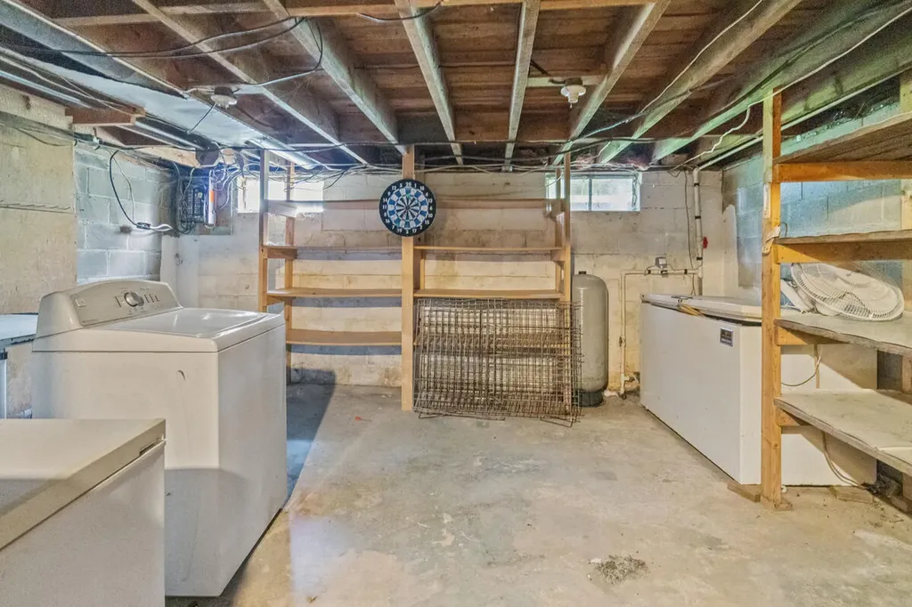 172 Bridge Street Newaygo City MI 49337