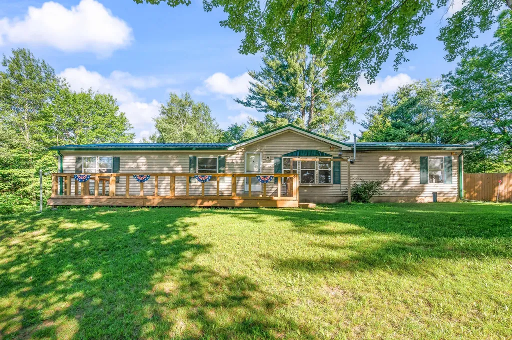 15971 Penesal Road Rose Lake Township MI 49655