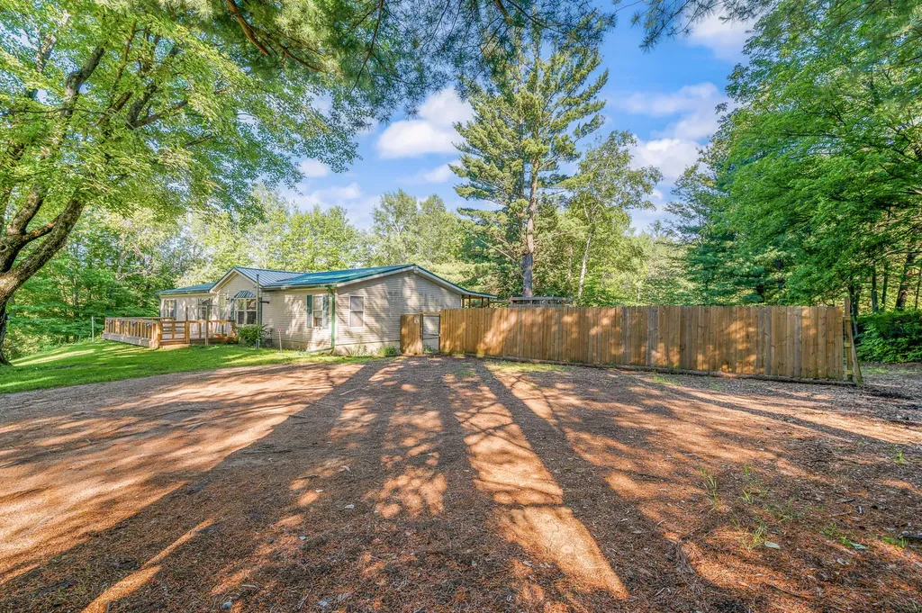 15971 Penesal Road Rose Lake Township MI 49655