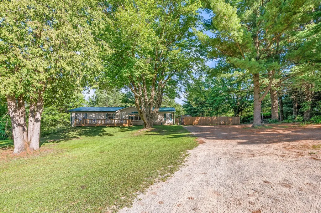 15971 Penesal Road Rose Lake Township MI 49655