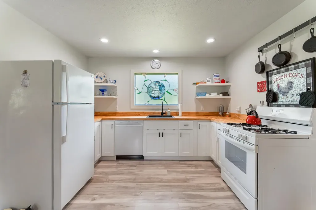 8391 Lake Lure Drive Evart Township MI 49631