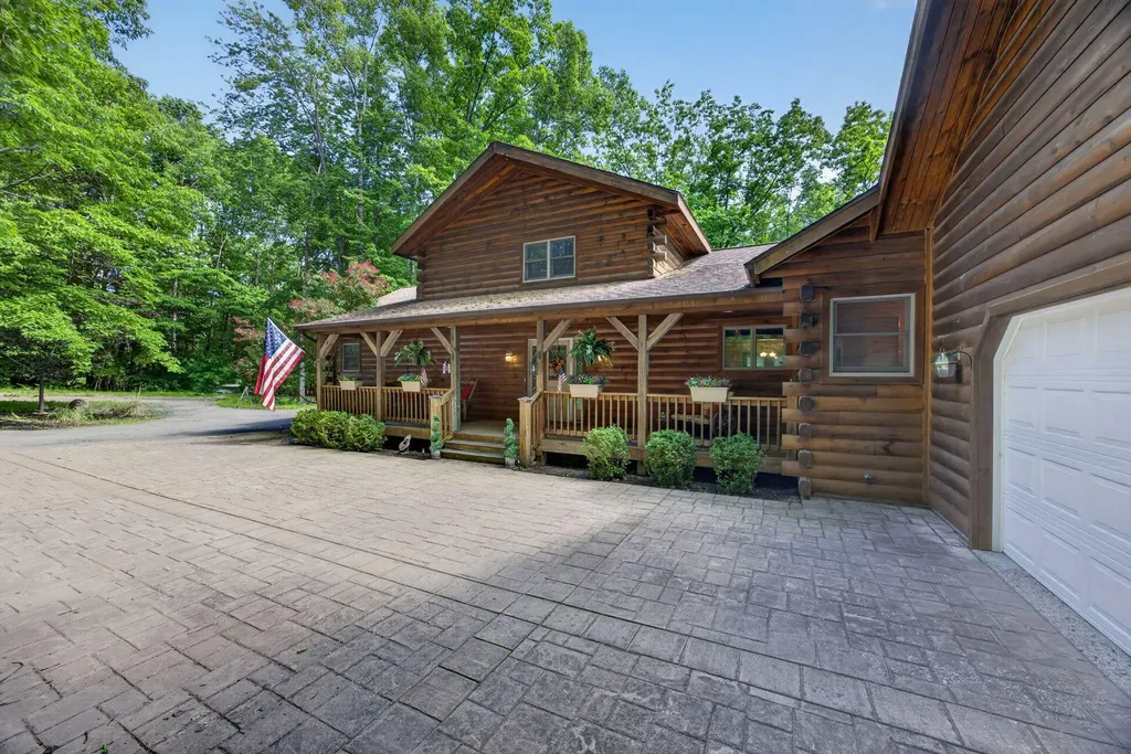 10231 Mountain View Trail Austin Township MI 49346