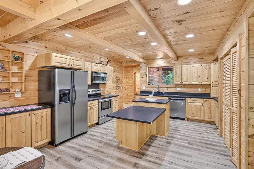 10231 Mountain View Trail Austin Township MI 49346
