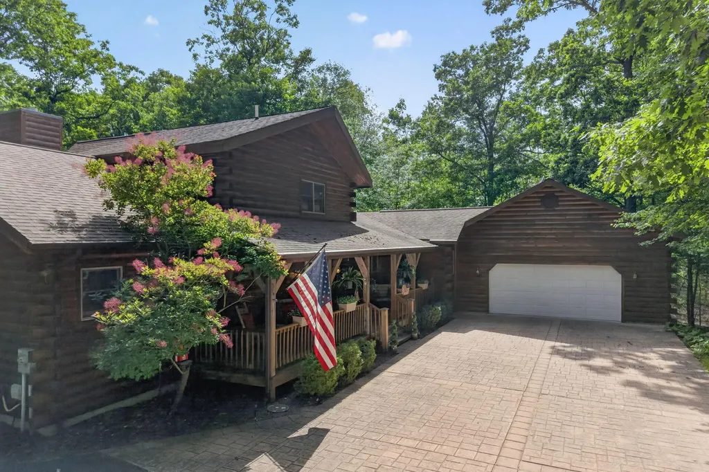 10231 Mountain View Trail Austin Township MI 49346