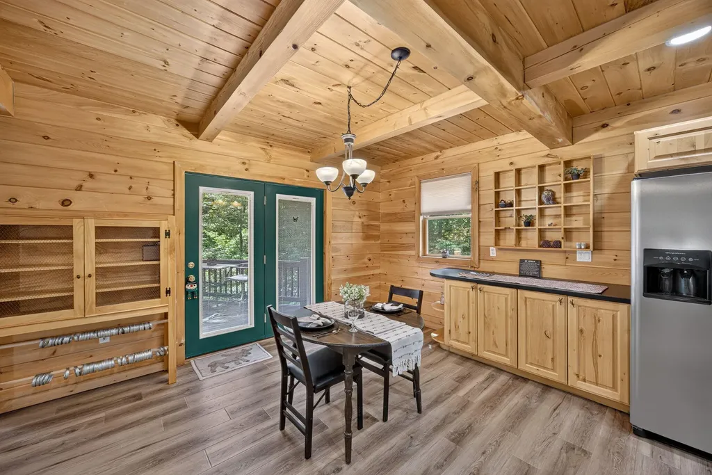 10231 Mountain View Trail Austin Township MI 49346