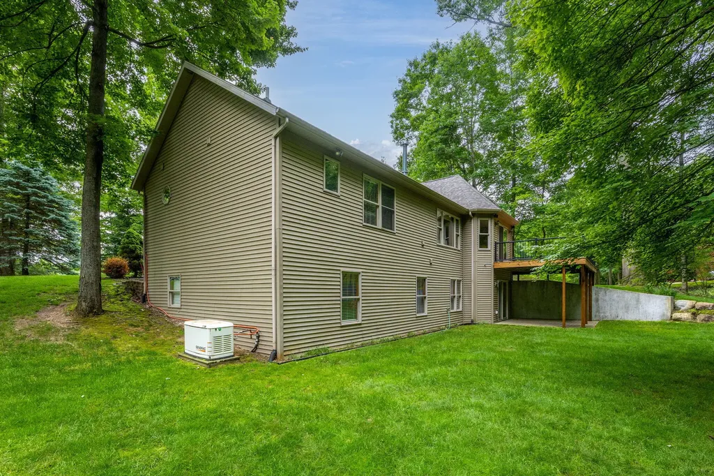 10372 Mountain View Trail Austin Township MI 49346