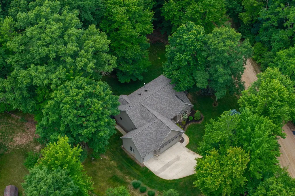 10372 Mountain View Trail Austin Township MI 49346