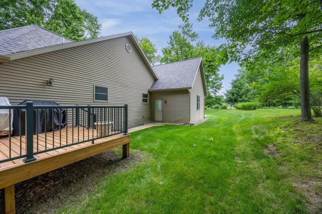 10372 Mountain View Trail Austin Township MI 49346
