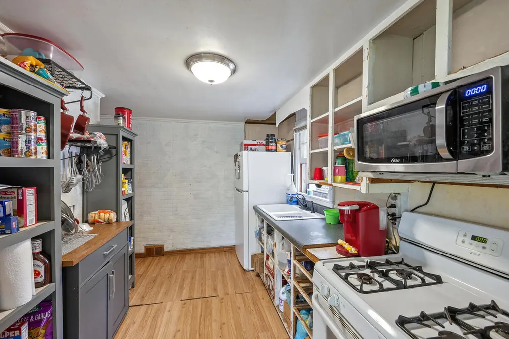 218 Edgar Street Unknown City MI 48850