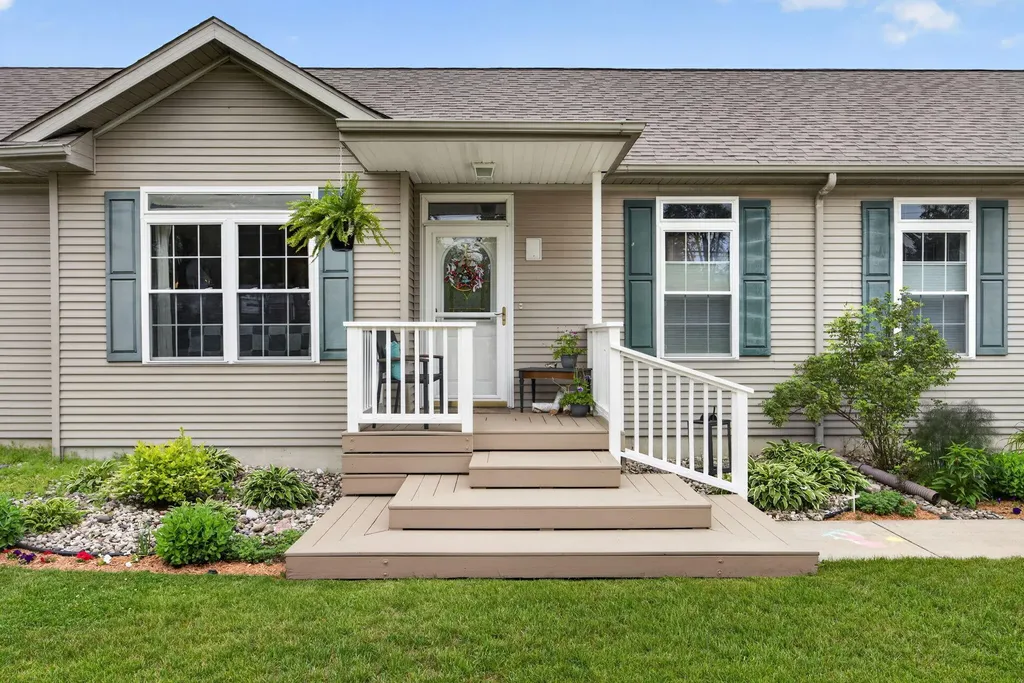 20777 Walnut Drive Richmond Township MI 49677