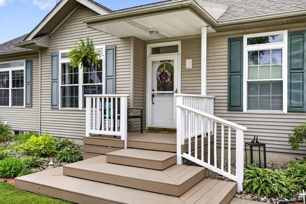 20777 Walnut Drive Richmond Township MI 49677