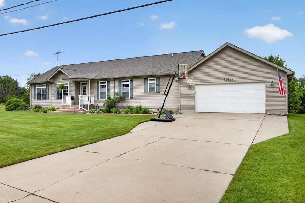 20777 Walnut Drive Richmond Township MI 49677