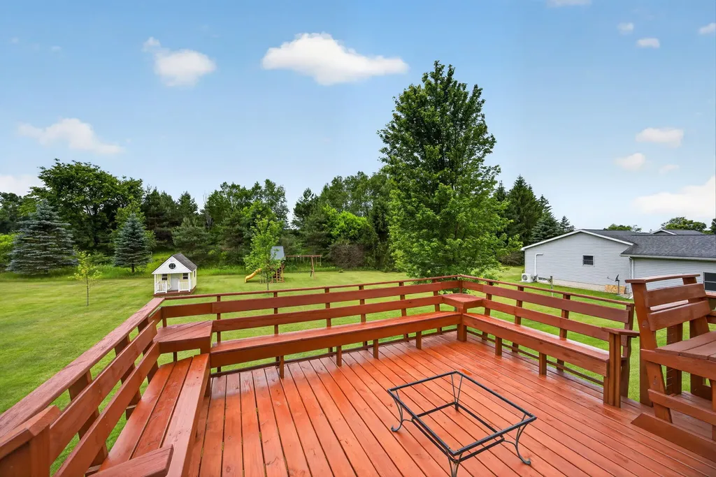20777 Walnut Drive Richmond Township MI 49677