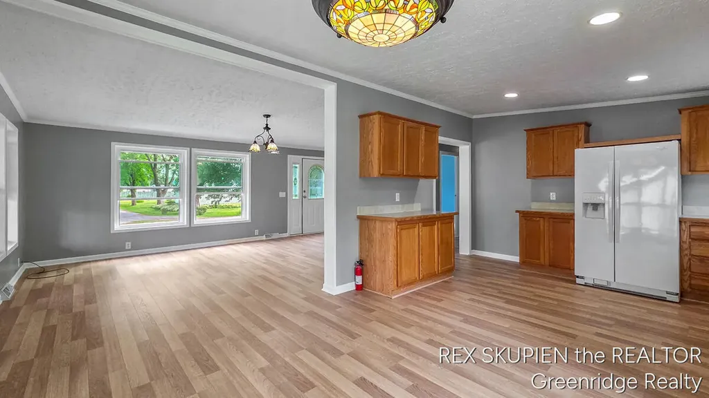571 W Eagle Ridge Lincoln Township MI 49349