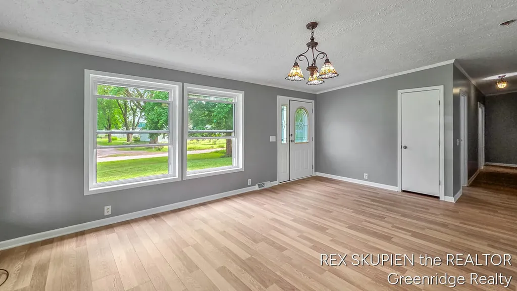 571 W Eagle Ridge Lincoln Township MI 49349