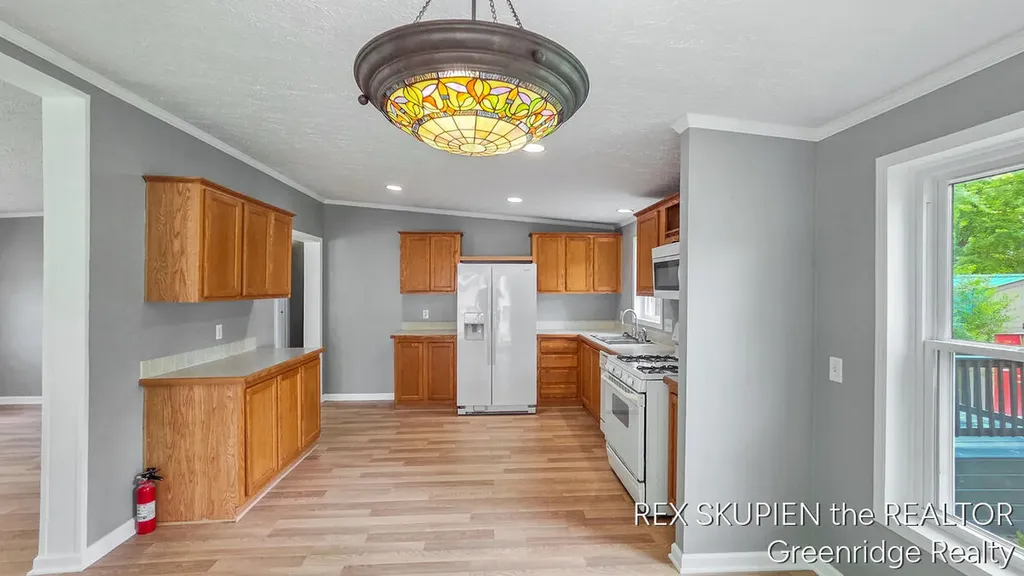 571 W Eagle Ridge Lincoln Township MI 49349