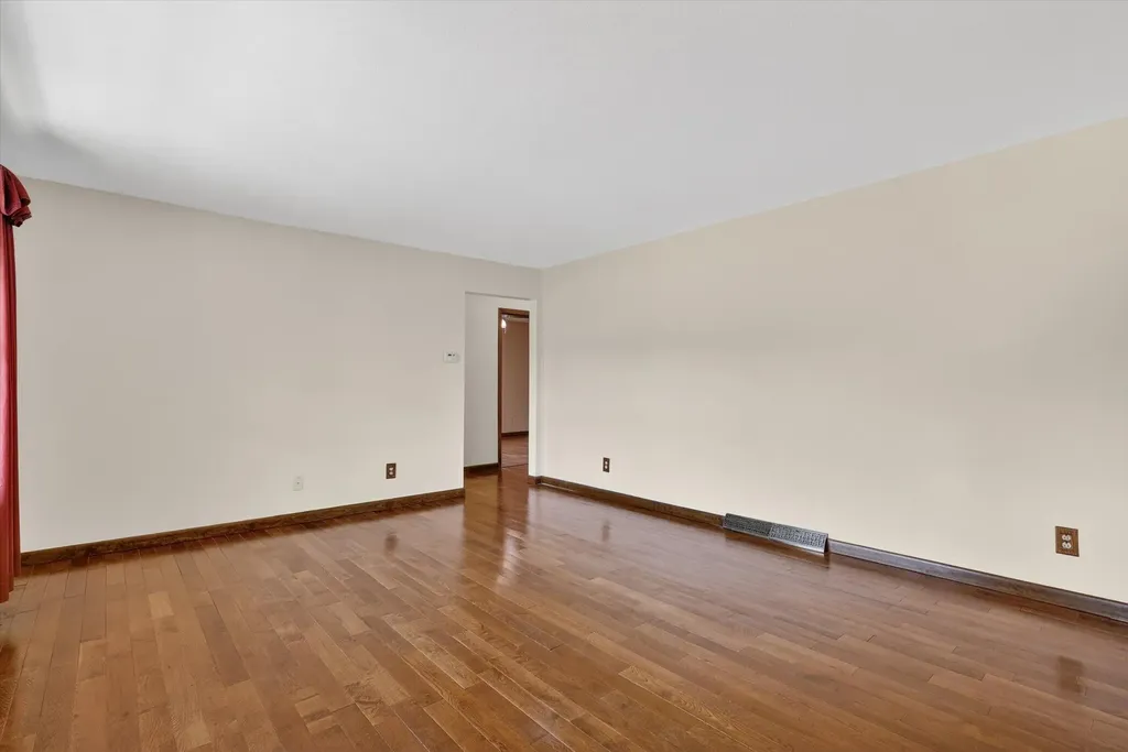 7045 17 Mile (house) Road NE Nelson Township MI 49319