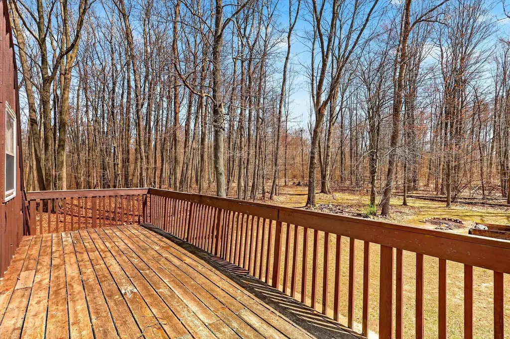 7045 17 Mile (house) Road NE Nelson Township MI 49319