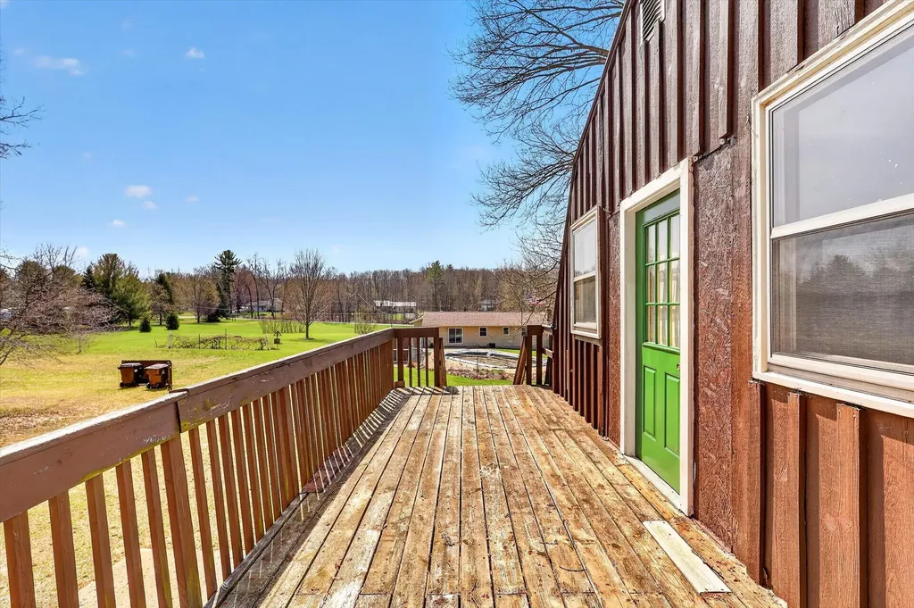 7045 17 Mile (house) Road NE Nelson Township MI 49319