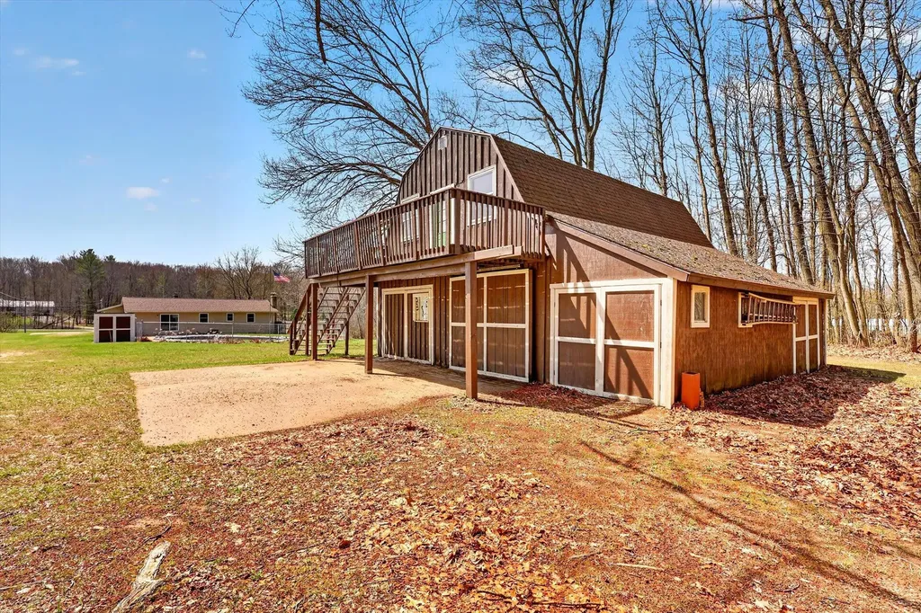 7045 17 Mile (house) Road NE Nelson Township MI 49319