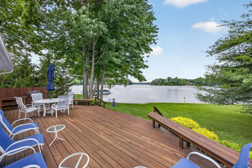 7837 Bay Meadow Morton Township MI 49346