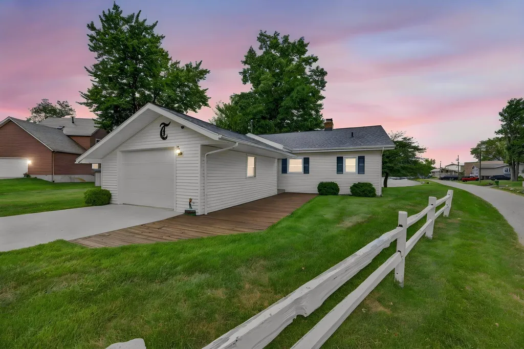 7837 Bay Meadow Morton Township MI 49346