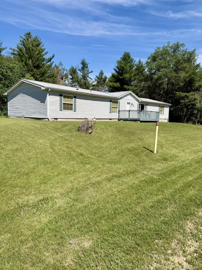 646 George Street Grant Township MI 48617