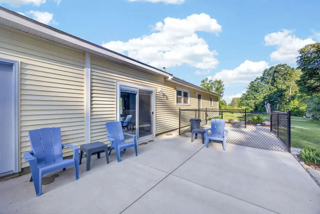 11328 Old Pierce Road Morton Township MI 49346